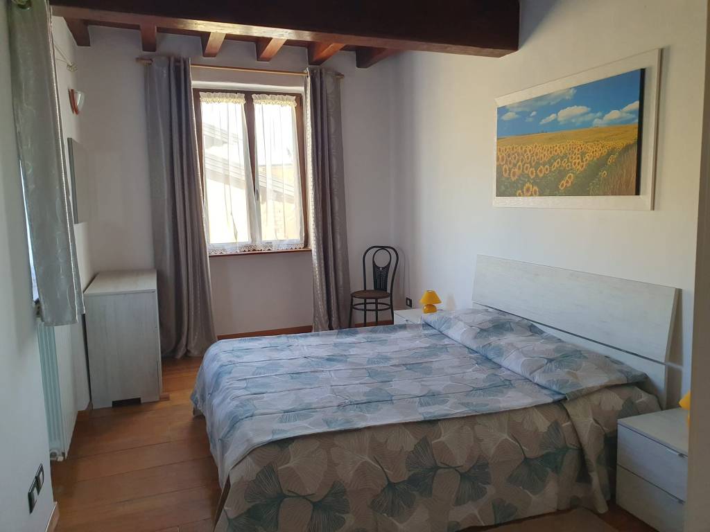 APPARTAMENTO CON 2 CAMERE DA LETTO